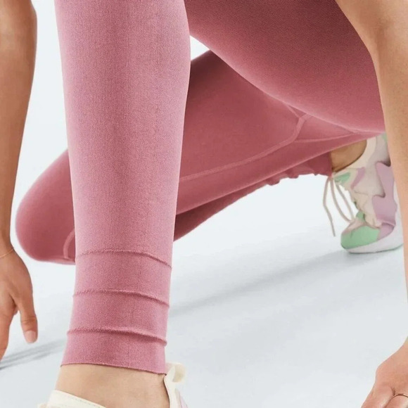 Fabletics SculptKnit® High-Waisted Legging size L/10 - Picture 5 of 10